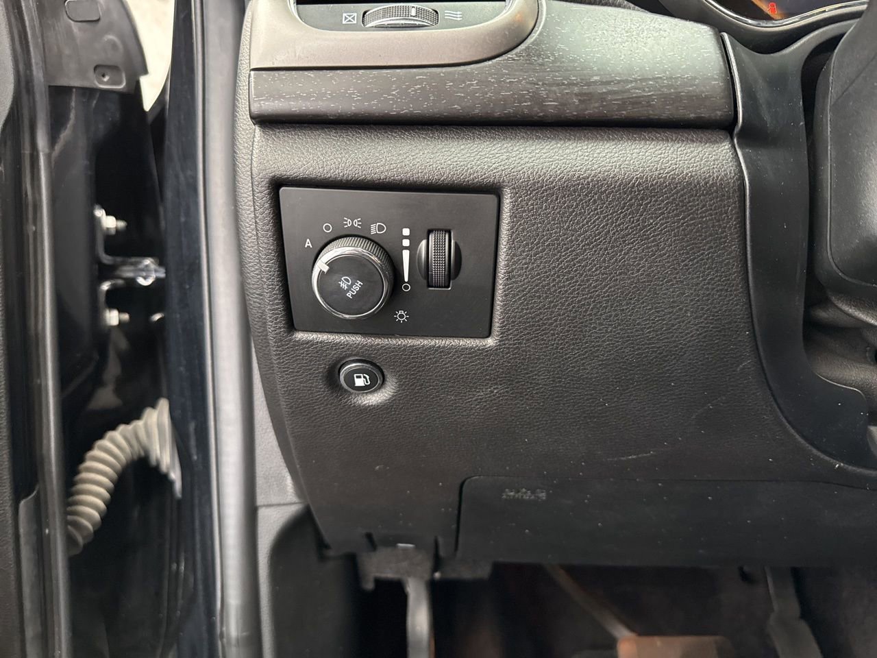 Used 2018 Jeep Grand Cherokee Laredo image 33