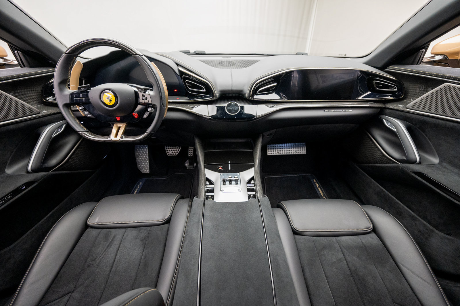 Used 2025 Ferrari Purosangue AWD/4WD image 10