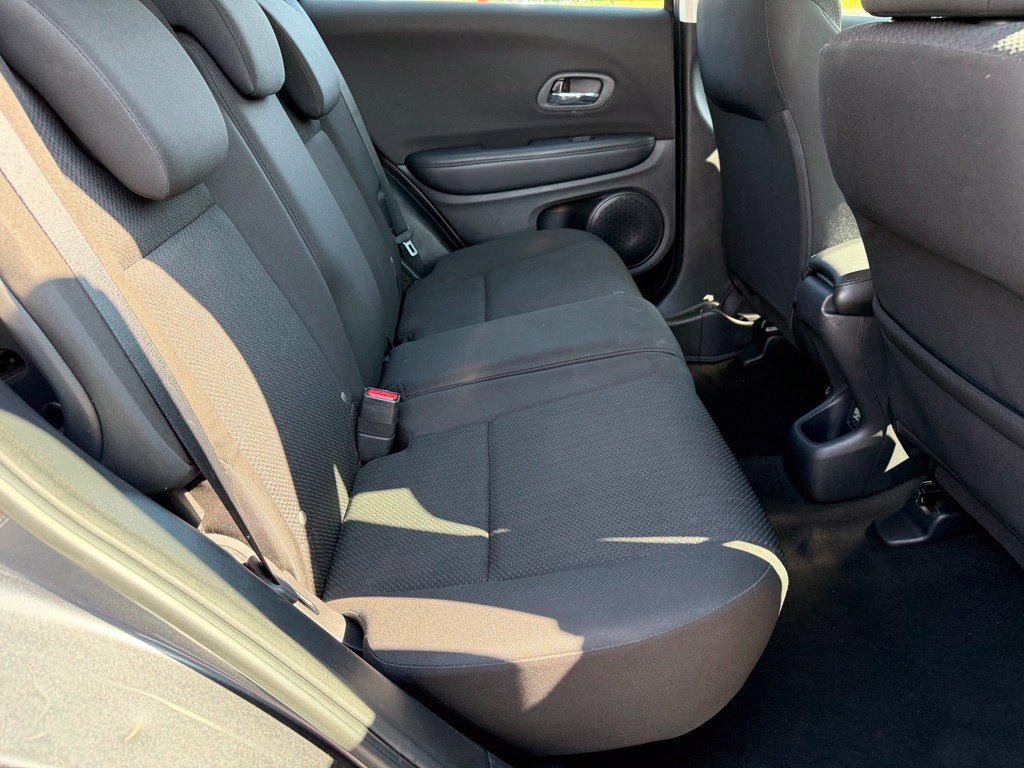 Used 2018 Honda HR-V LX image 25