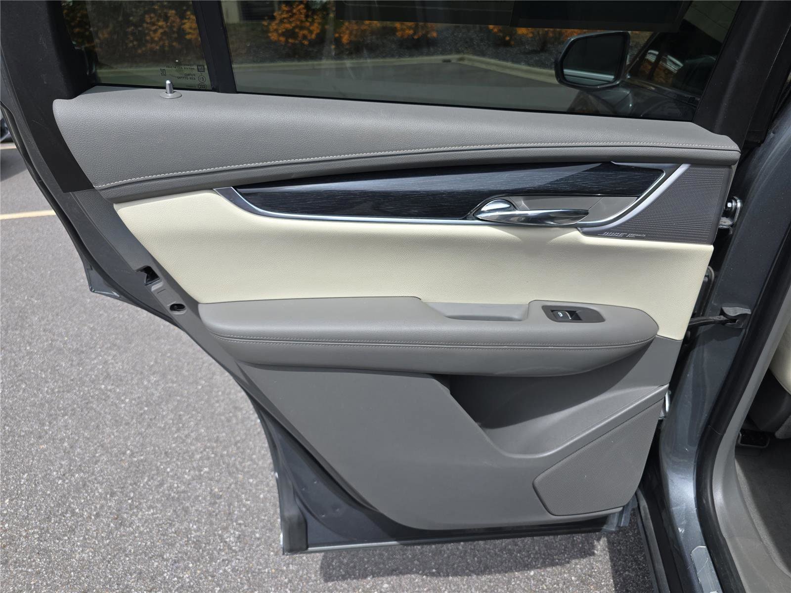 Used 2020 Cadillac XT6 Premium Luxury image 14