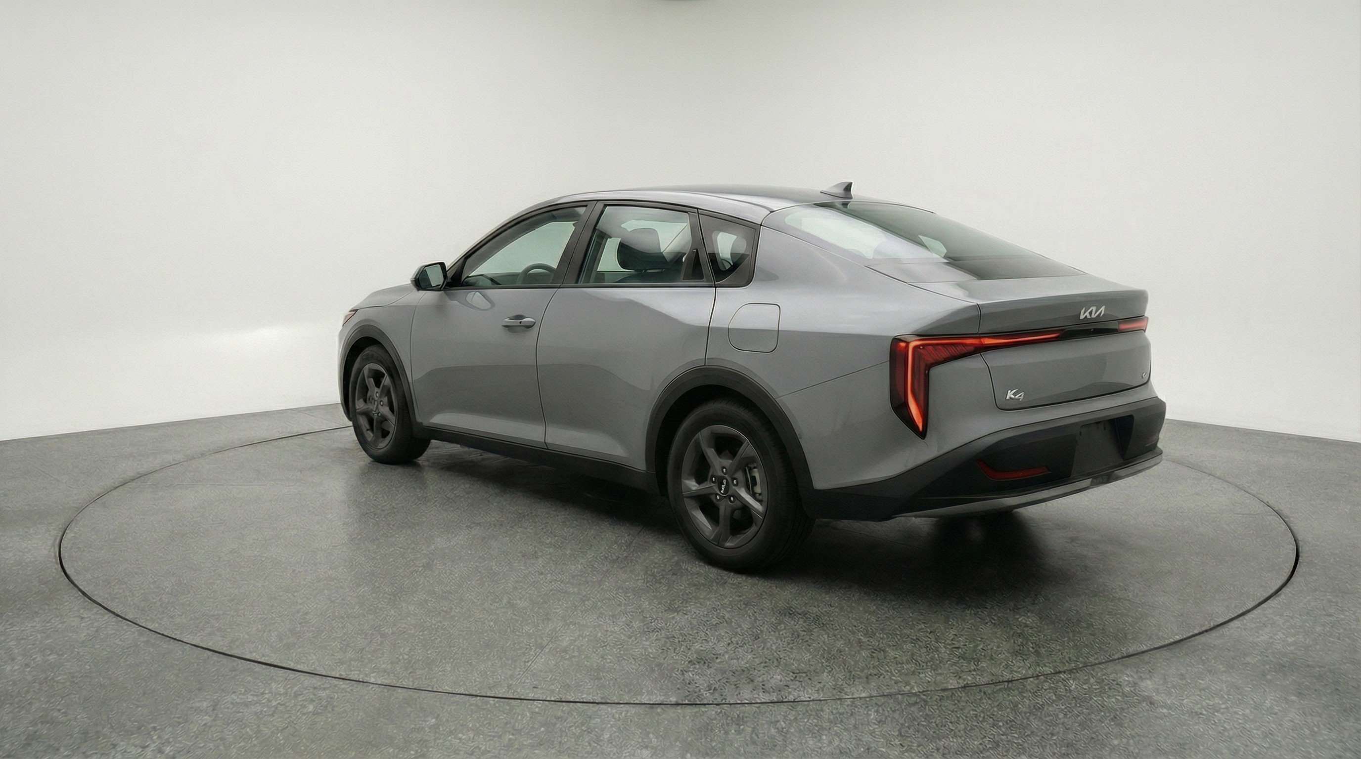 Used 2025 Kia K4 LXS image 6
