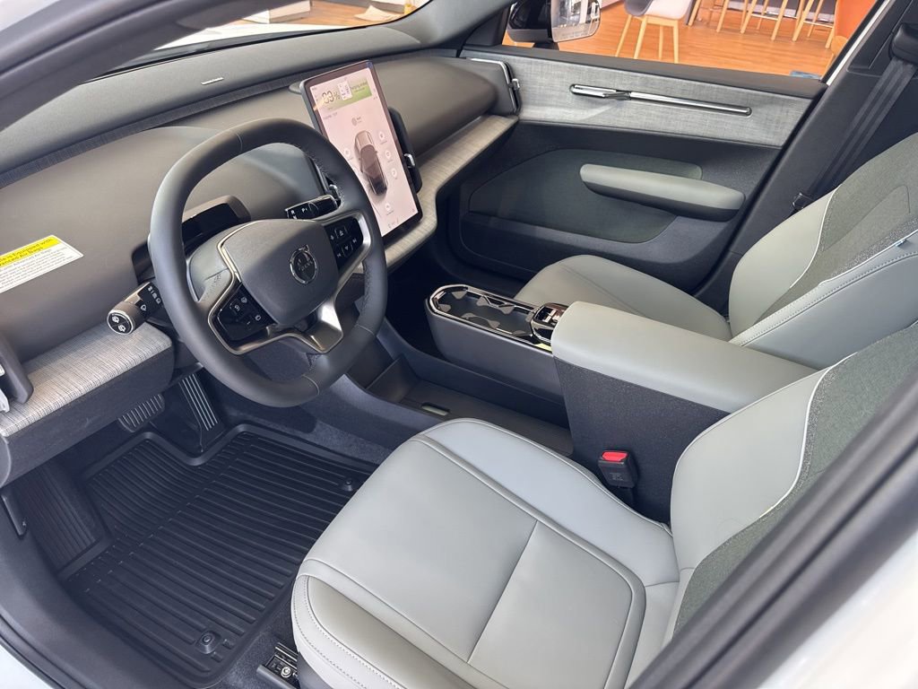 New 2026 Volvo EX30 Cross Country Ultra w/ Protection Package AWD/4WD image 17