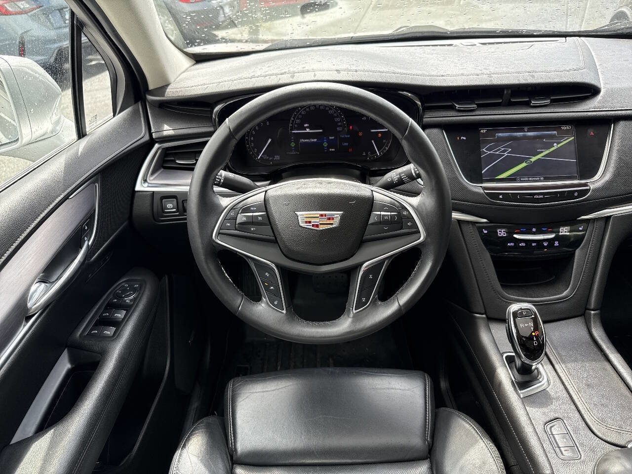 Used 2017 Cadillac XT5 Luxury w/ Driver Awareness Package image 26