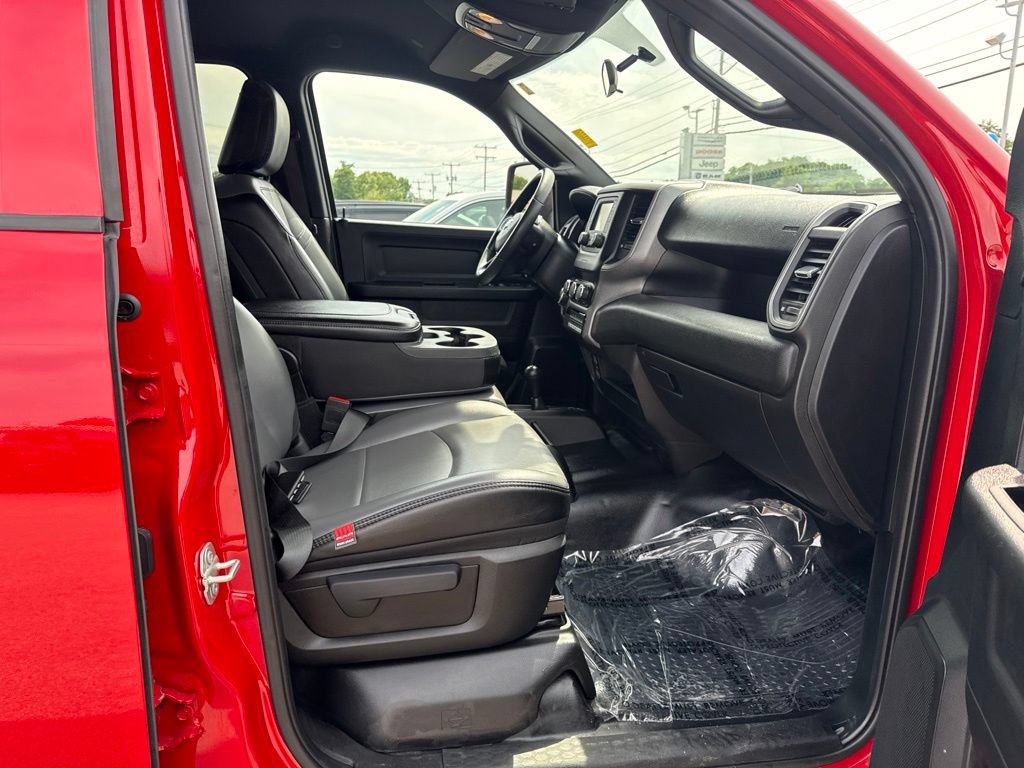 Certified 2024 RAM 2500 Tradesman w/ Chrome Appearance Group AWD/4WD image 25