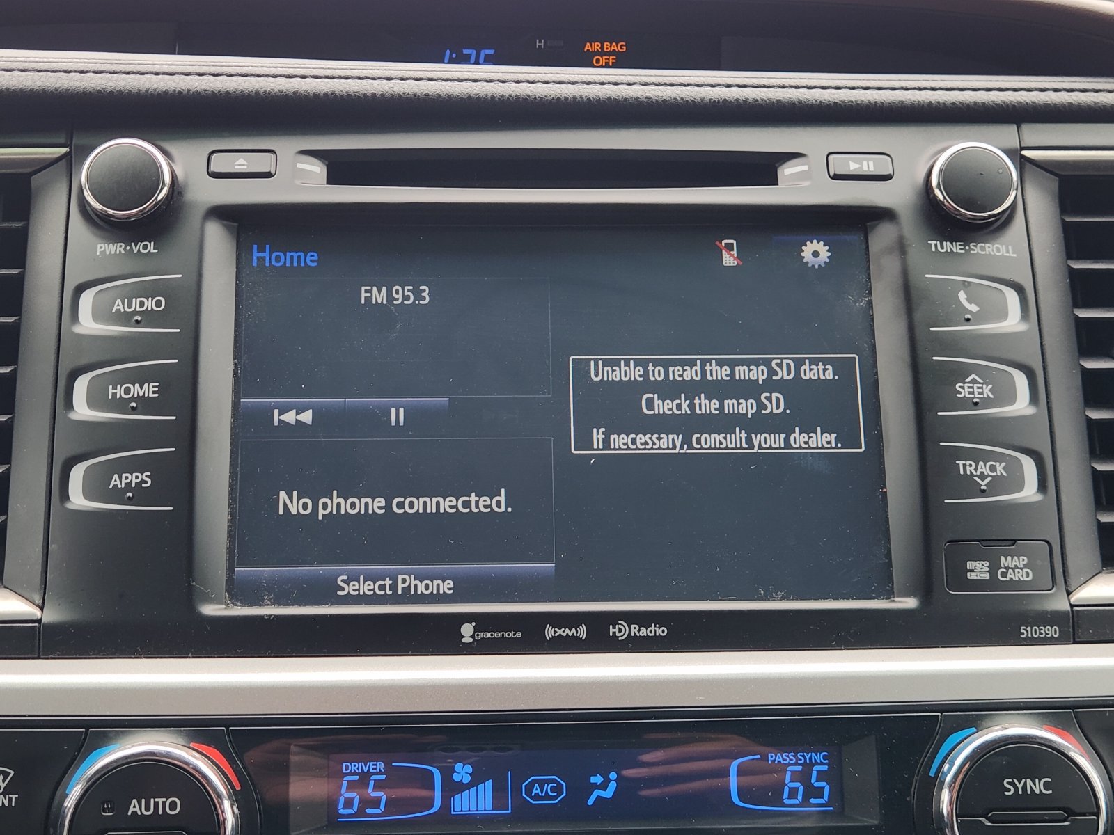 Used 2019 Toyota Highlander XLE AWD/4WD image 20