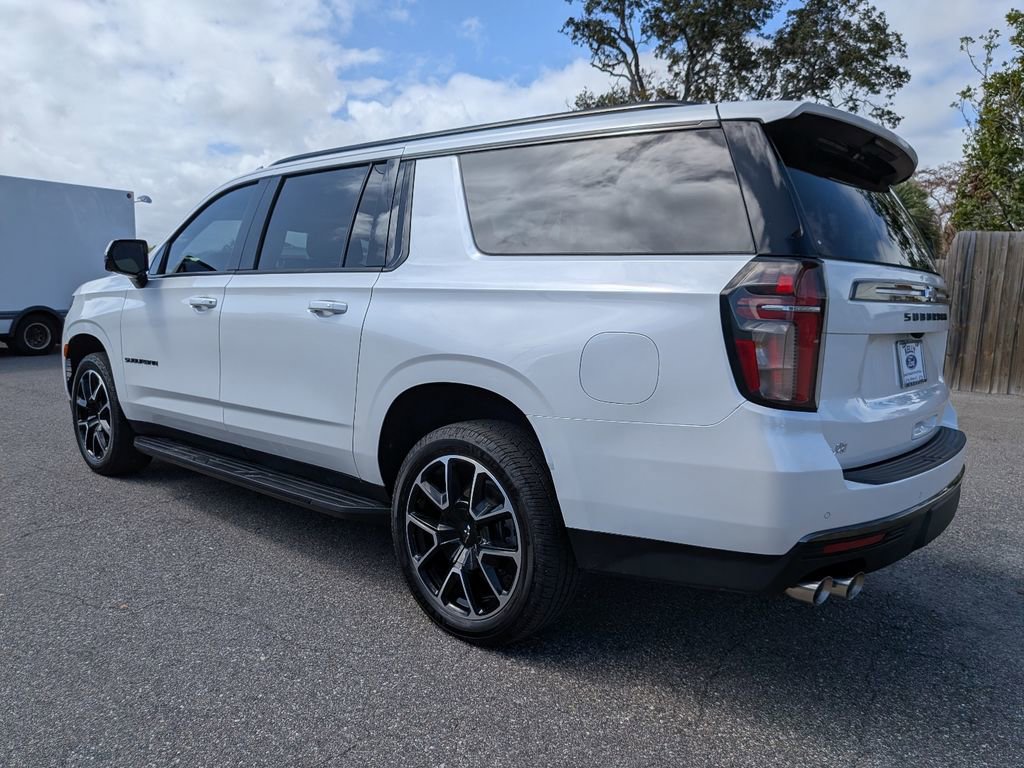 Used 2022 Chevrolet Suburban RST w/ Sport Performance Package image 8