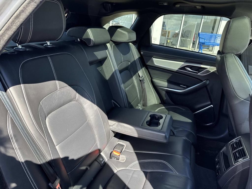 Used 2024 Jaguar F-PACE R-Dynamic S image 10