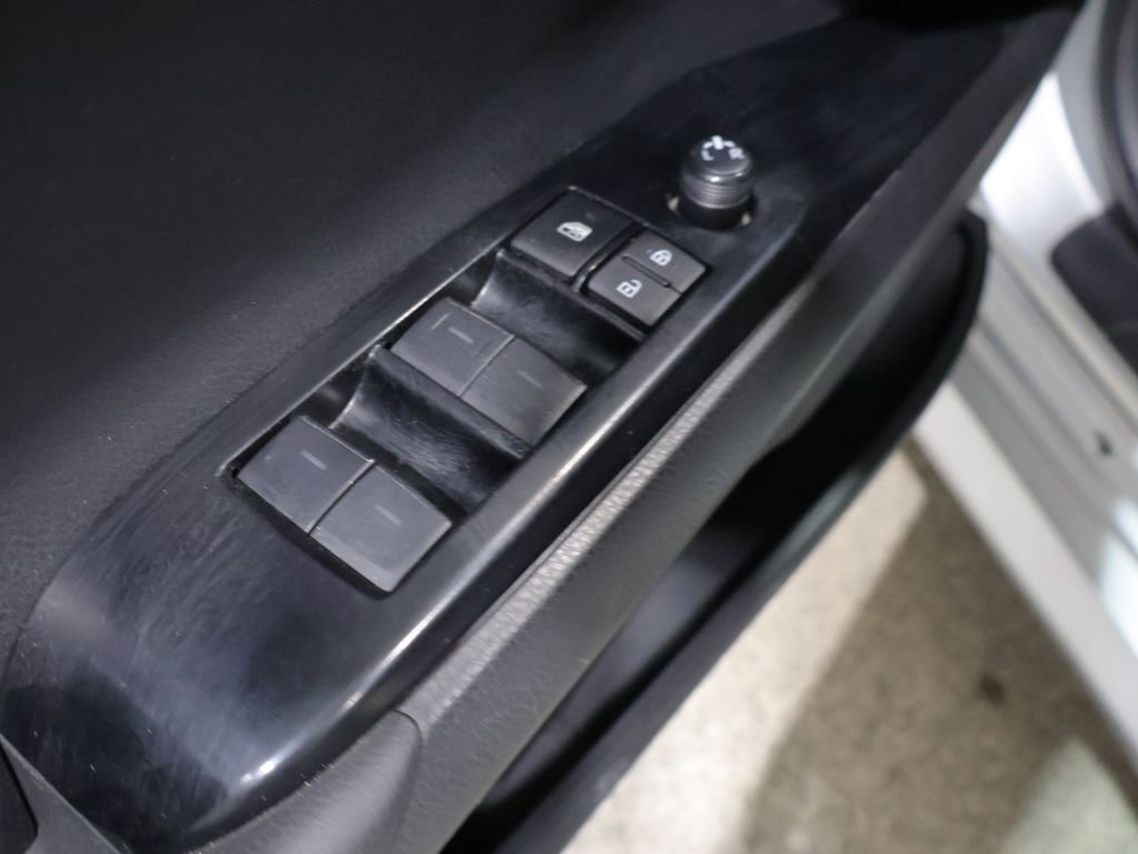Used 2025 Toyota Camry LE image 13