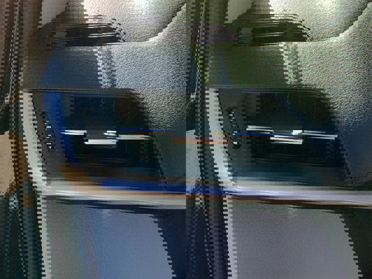 Used 2025 Toyota Sienna LE image 33