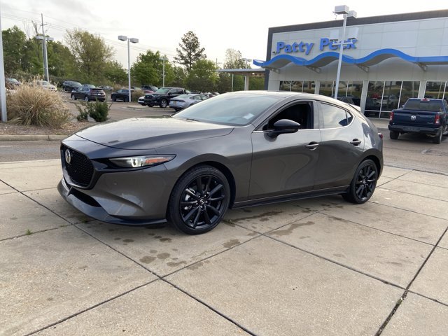 Used 2021 MAZDA MAZDA3 Hatchback w/Premium Plus Pkg image 6