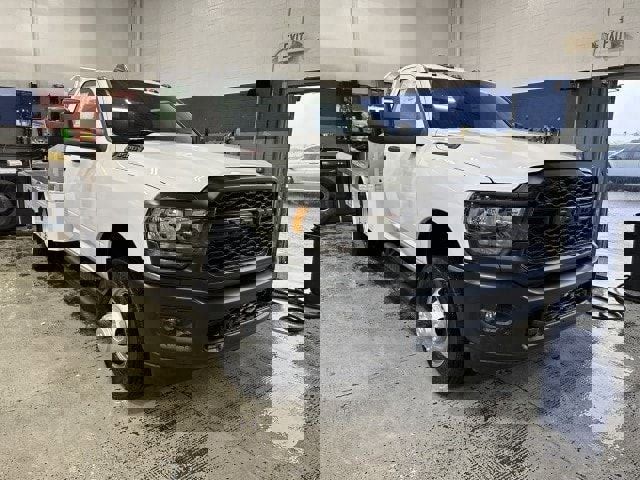 New 2024 RAM 3500 Tradesman image 3