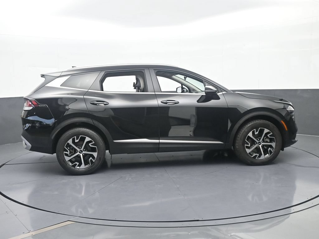 Used 2024 Kia Sportage EX AWD/4WD image 7
