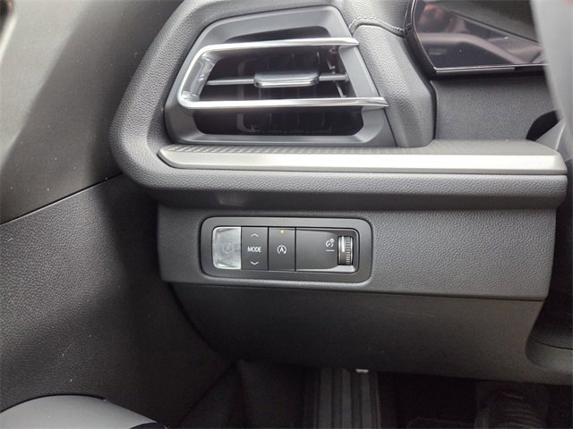 New 2026 Chevrolet Traverse LT w/ Midnight/Sport Edition image 25