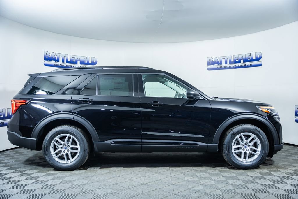 New 2026 Ford Explorer Active AWD/4WD image 13