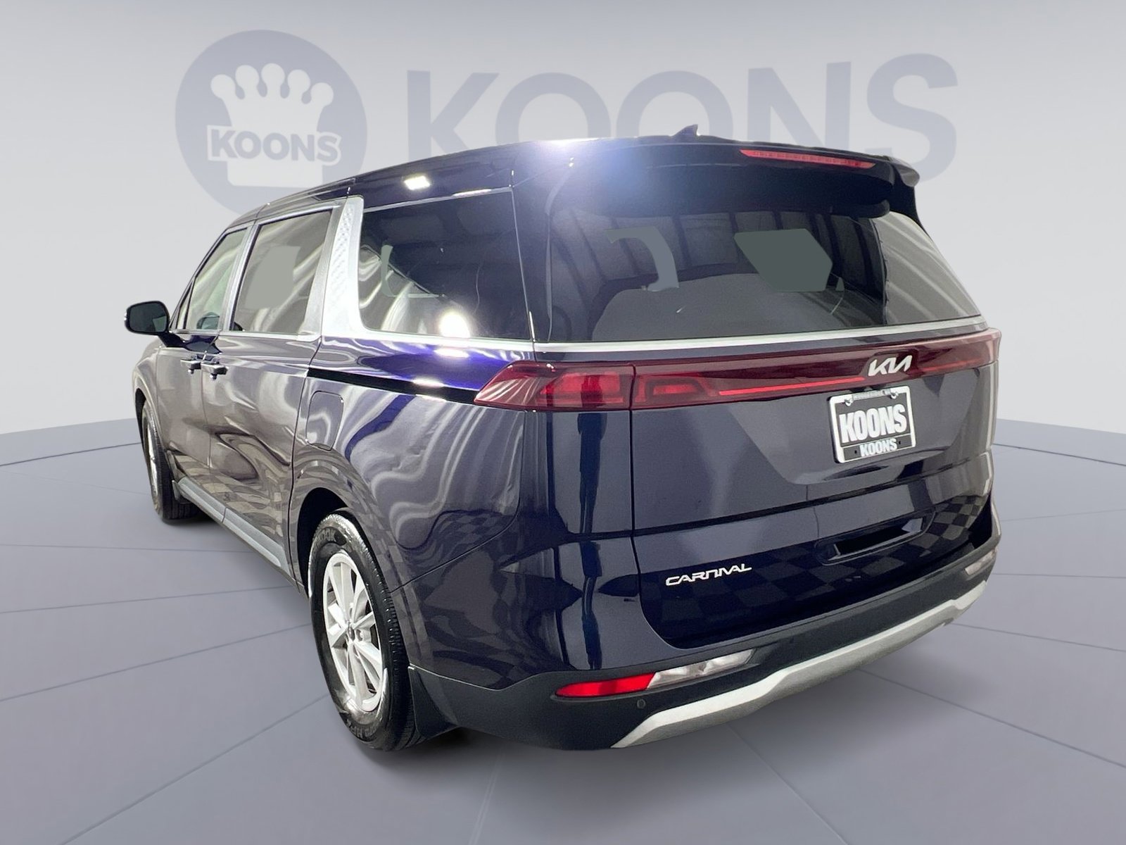 Used 2024 Kia Carnival LX image 4