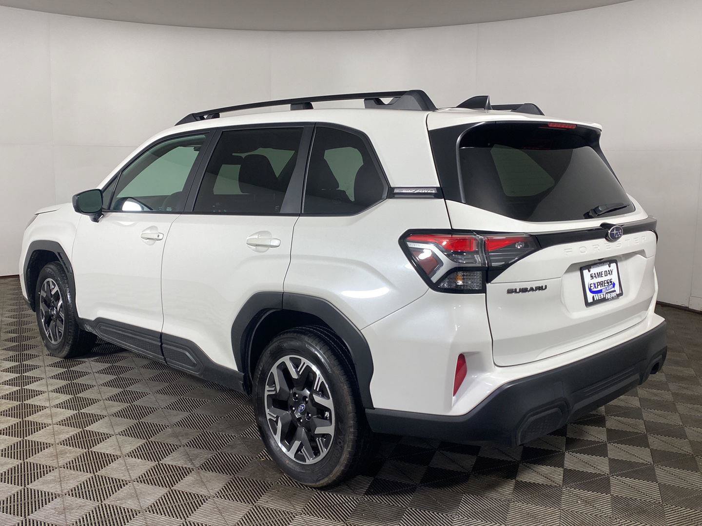 Used 2026 Subaru Forester Premium AWD/4WD image 9