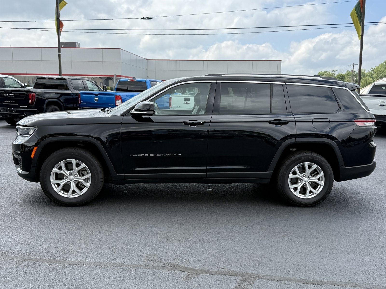 Used 2021 Jeep Grand Cherokee L Limited image 5