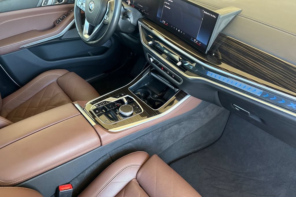 Used 2025 BMW X5 xDrive40i w/ Climate Comfort Package AWD/4WD image 18