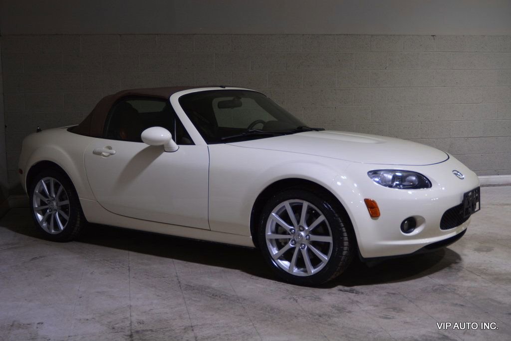 Used 2006 MAZDA MX-5 Miata Grand Touring video 1