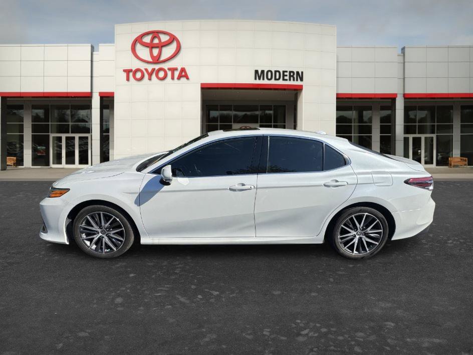 Used 2023 Toyota Camry XLE w/ Navigation Package FWD image 19