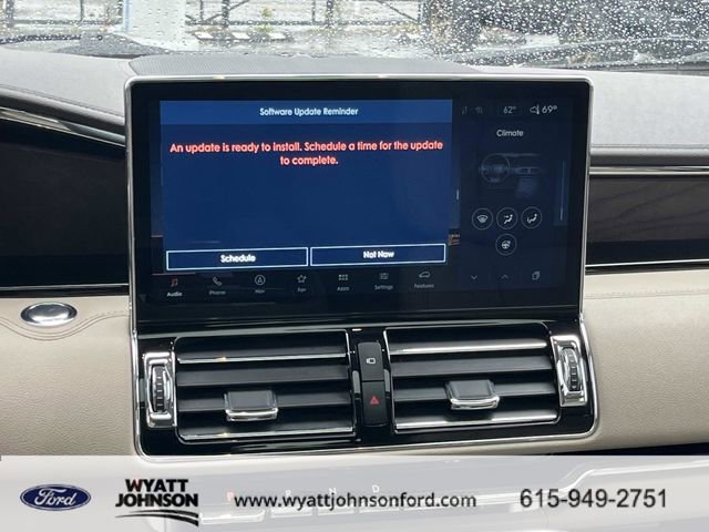 Used 2024 Lincoln Navigator Reserve image 17