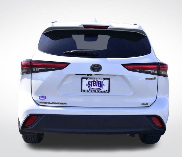 Used 2023 Toyota Highlander Bronze Edition image 8