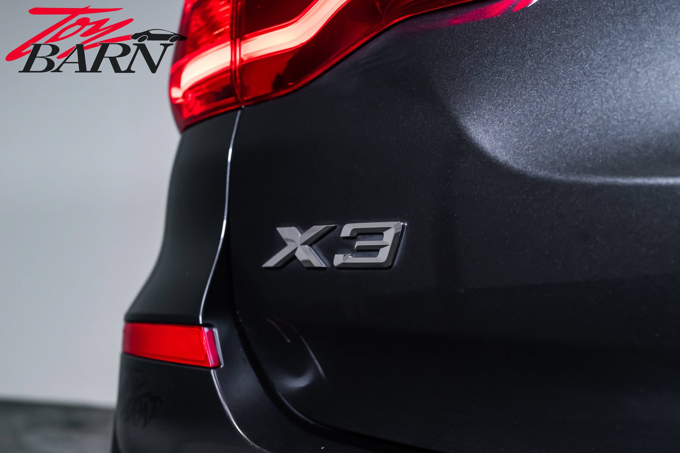 Used 2018 BMW X3 xDrive30i AWD/4WD image 11