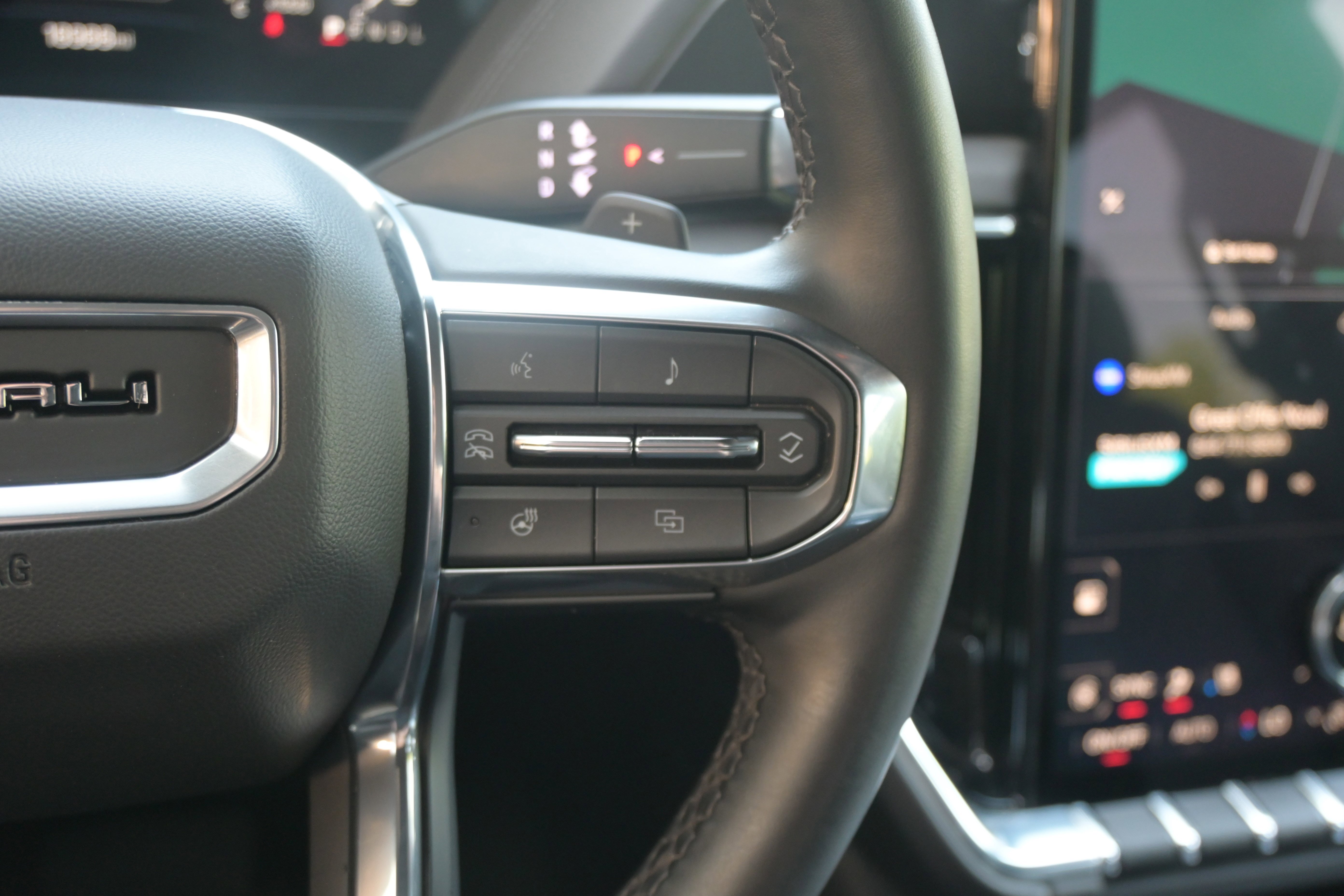 Used 2025 GMC Yukon Denali image 19