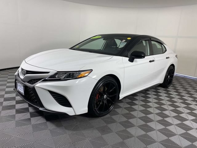 Used 2019 Toyota Camry SE FWD image 4