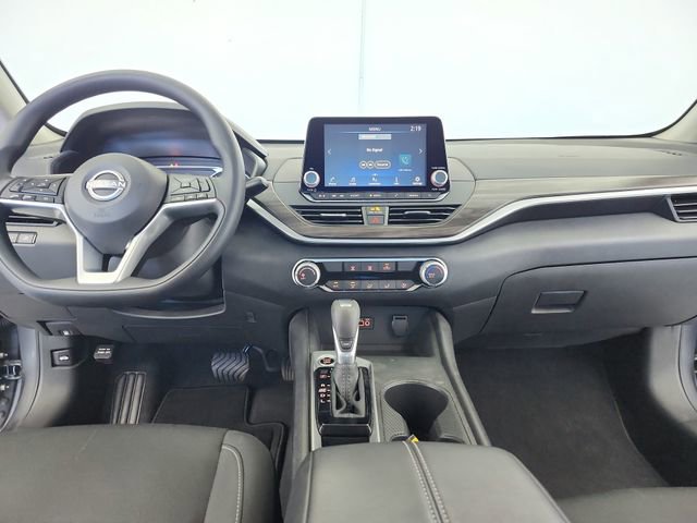 Used 2025 Nissan Altima 2.5 SV image 26