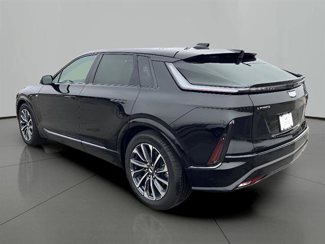 Certified 2025 Cadillac Lyriq Sport w/ LPO, Floor Liner Package image 7
