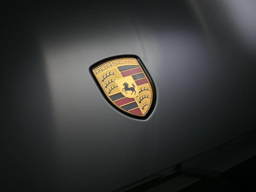 Certified 2026 Porsche Macan AWD/4WD image 13