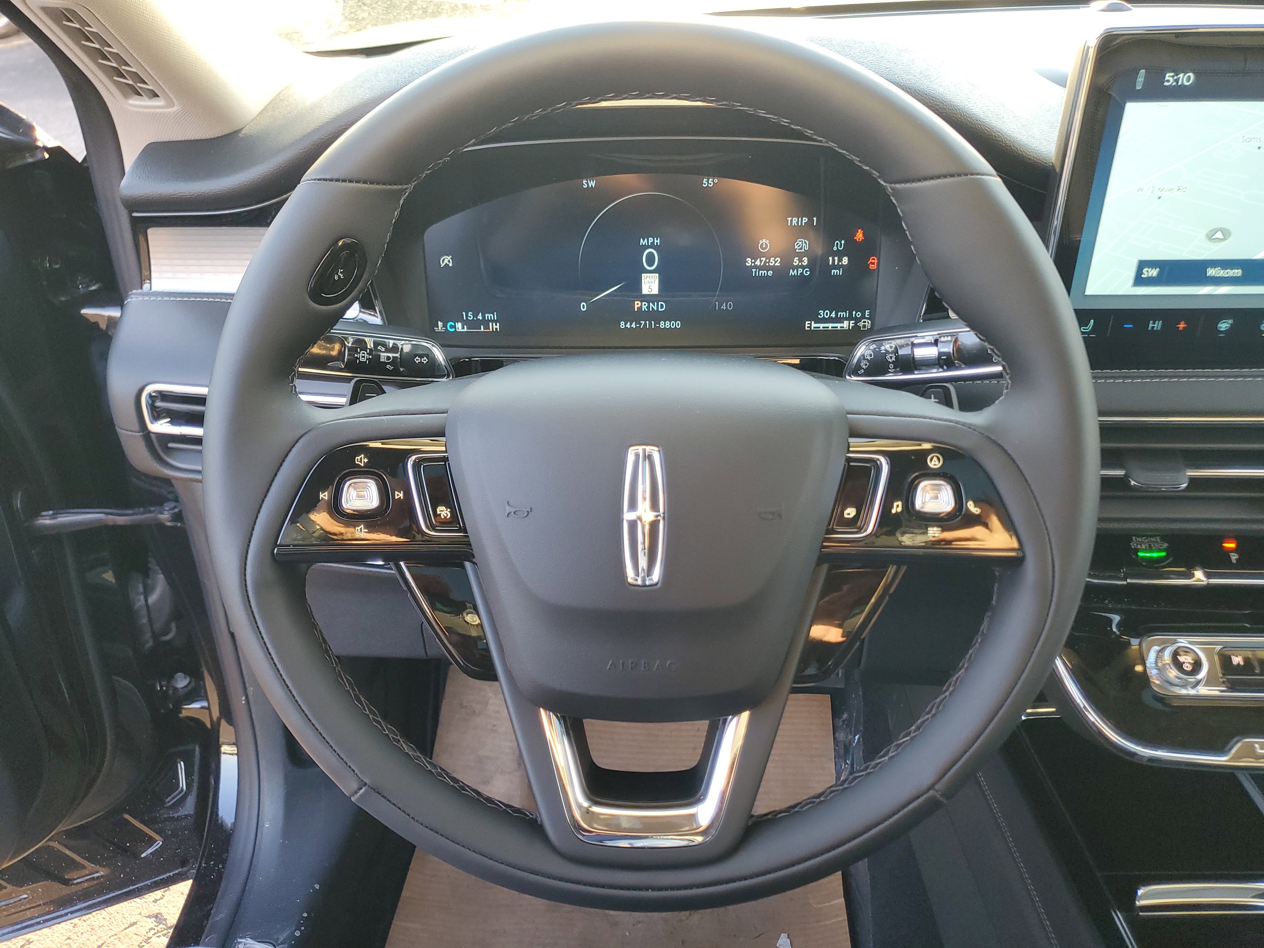 New 2026 Lincoln Corsair Premiere image 16