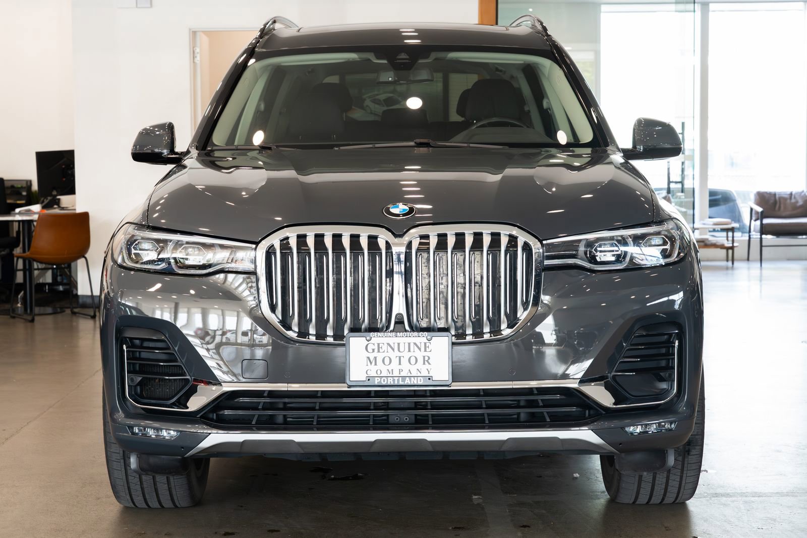 Used 2021 BMW X7 xDrive40i w/ Cold Weather Package AWD/4WD image 2