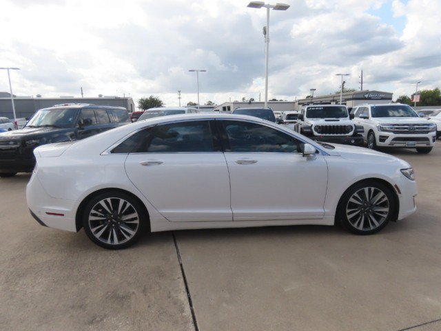 Used 2019 Lincoln MKZ Reserve FWD image 8