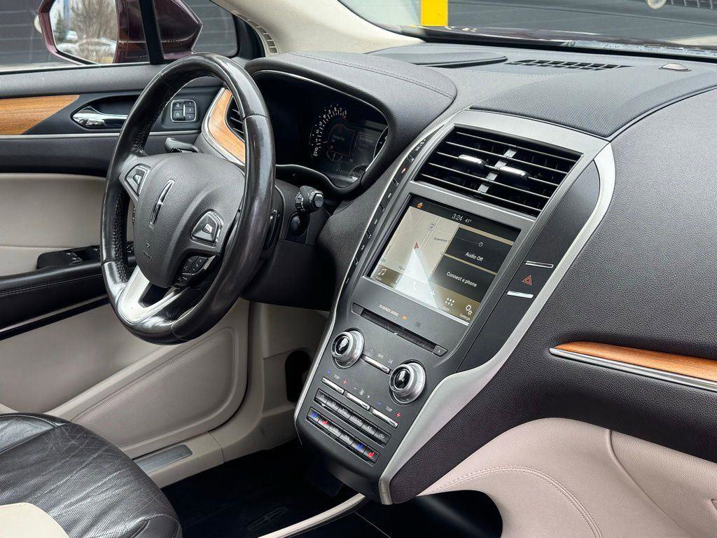 Used 2016 Lincoln MKC Reserve w/ Lincoln MKC Climate Package image 48