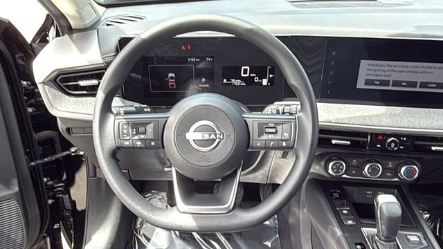 Used 2025 Nissan Kicks SV image 19