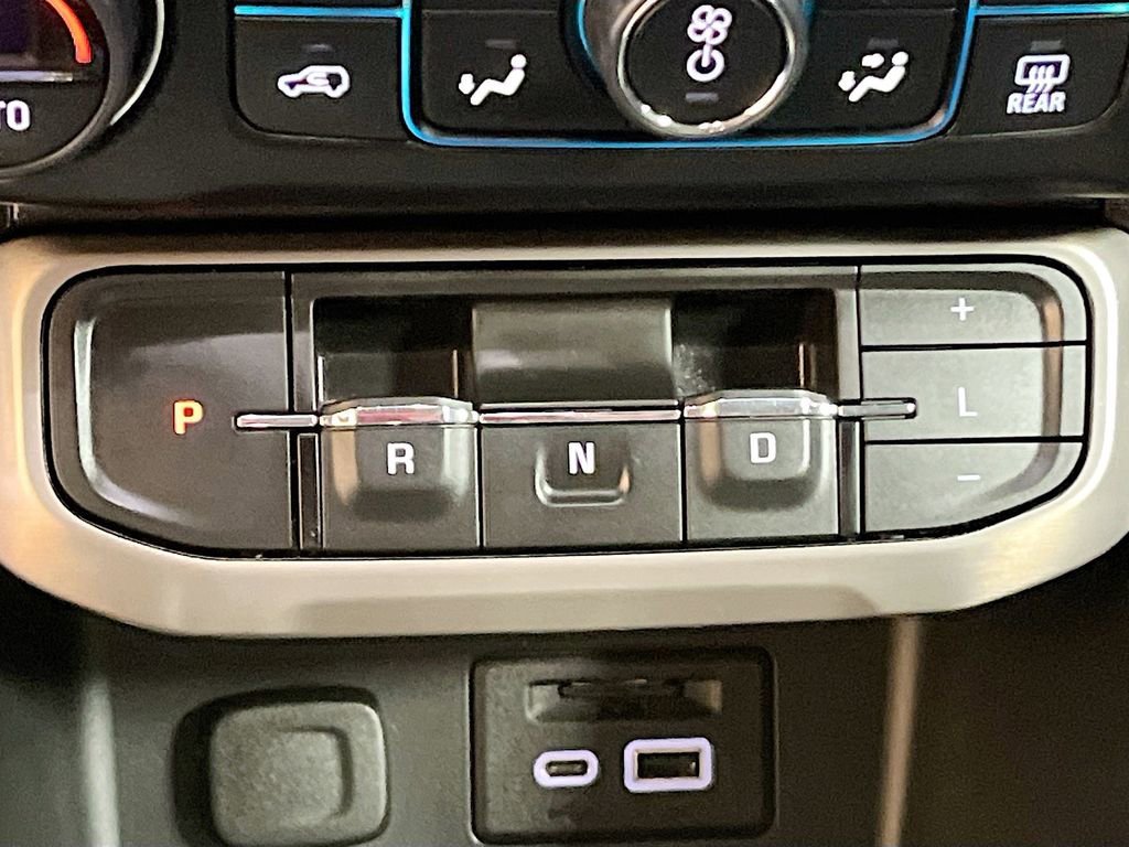 Used 2021 GMC Acadia Denali w/ Denali Technology Package AWD/4WD image 17