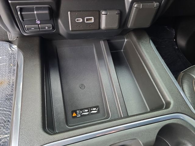 Certified 2022 GMC Sierra 2500 AT4 w/ AT4 Preferred Package image 21