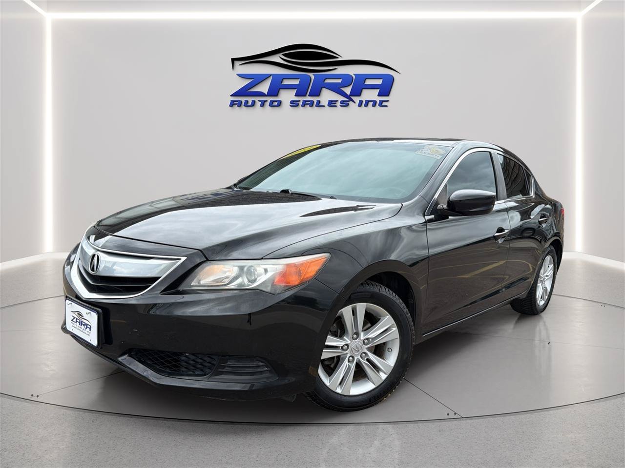 Used 2013 Acura ILX FWD image 1