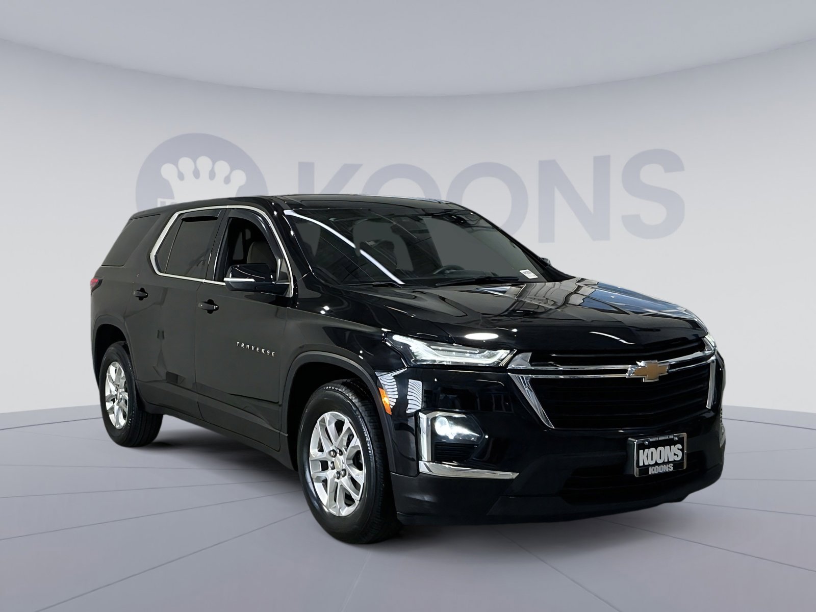 Used 2023 Chevrolet Traverse LS w/ Safety Package image 18