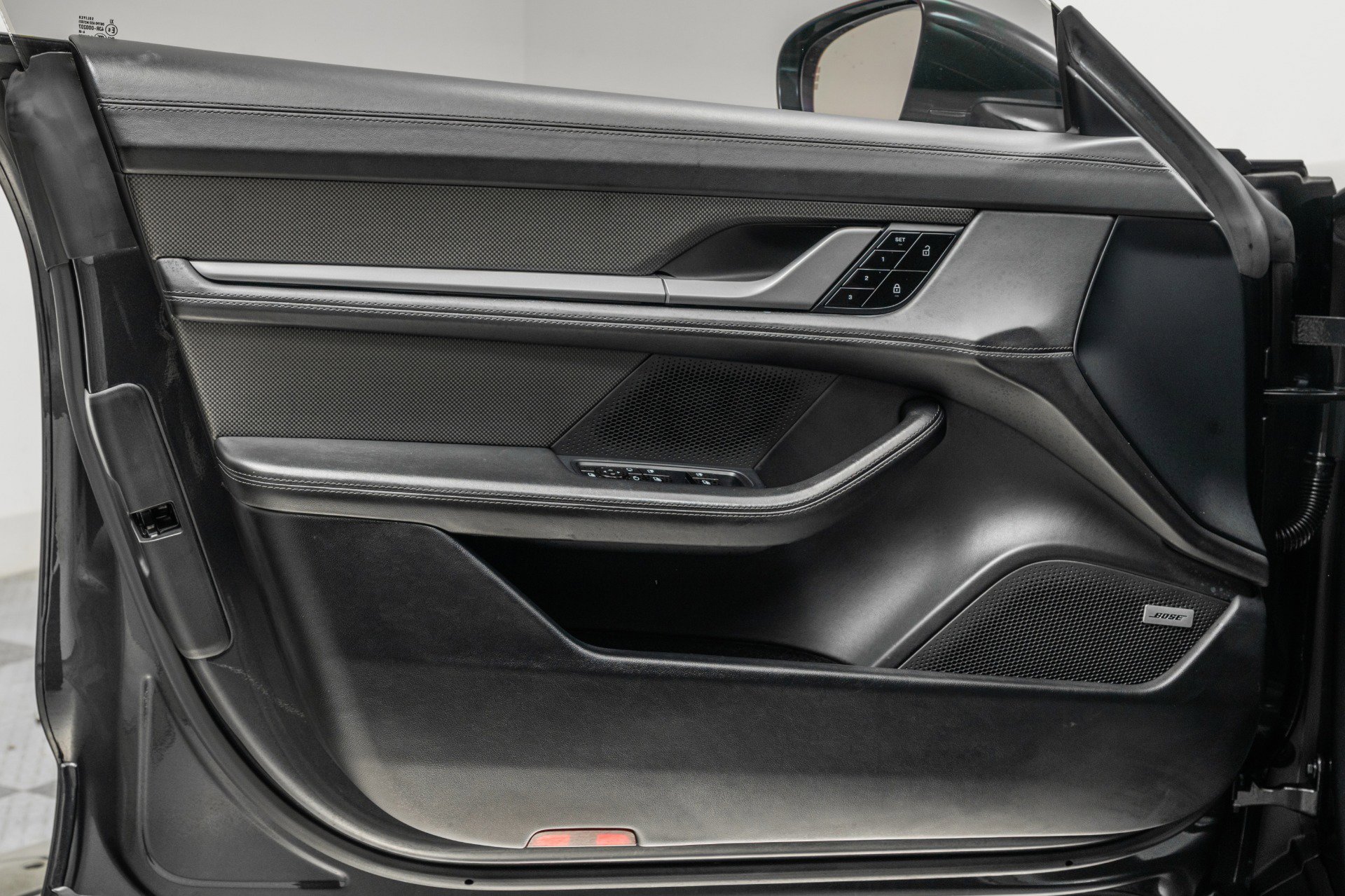 Used 2021 Porsche Taycan Turbo S AWD/4WD image 39