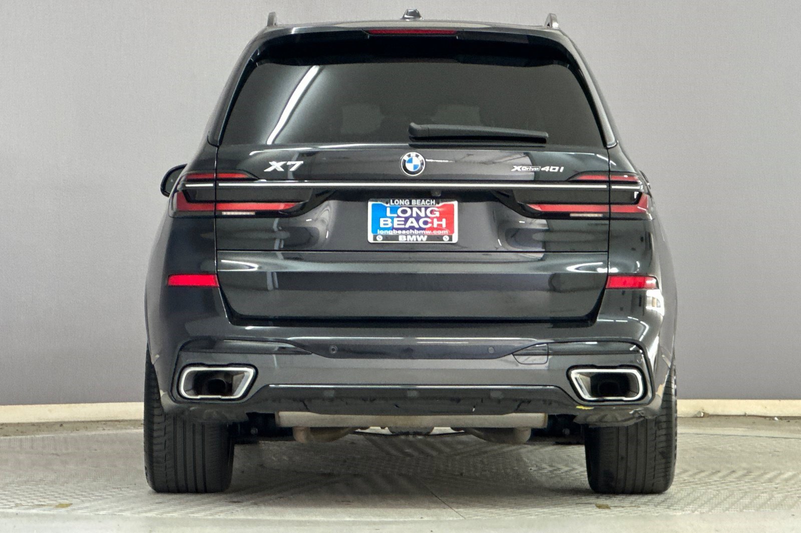 Used 2024 BMW X7 xDrive40i w/ M Sport Package image 9