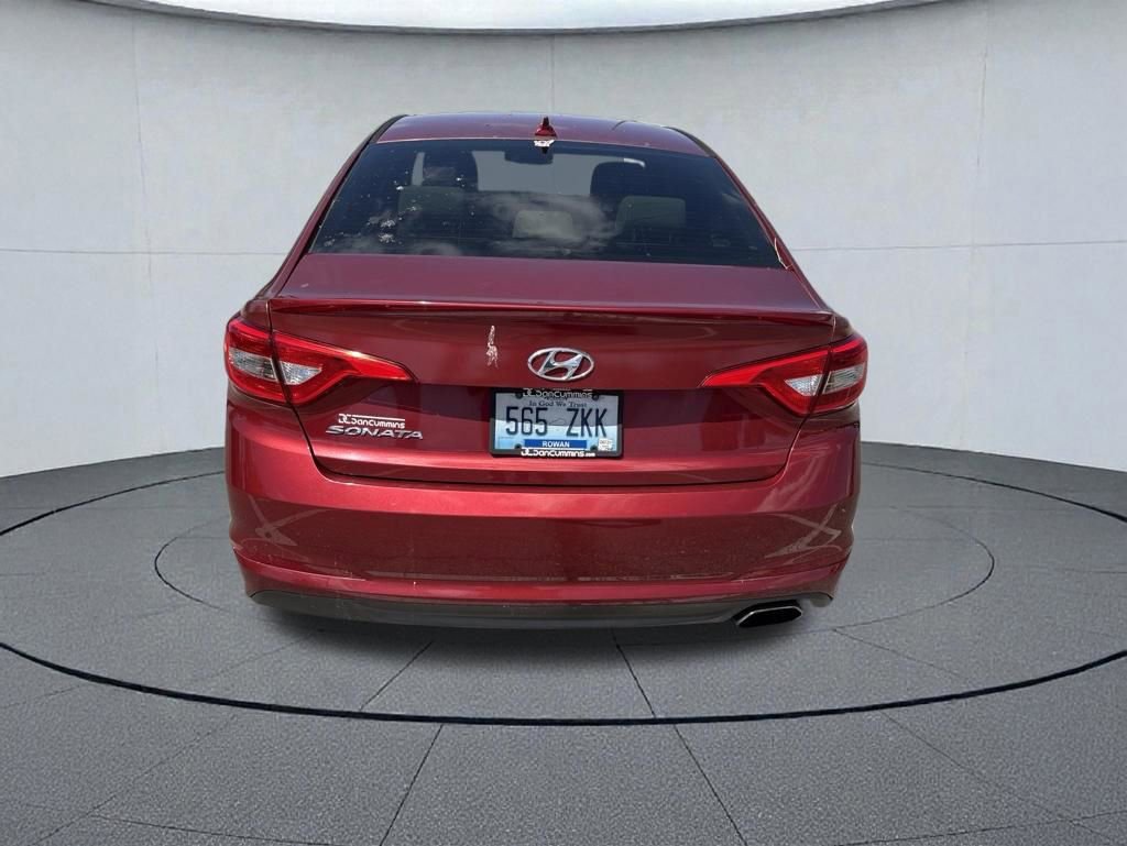 Used 2016 Hyundai Sonata SE FWD image 4