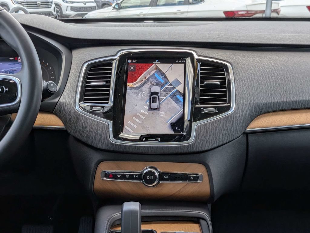 Used 2024 Volvo XC90 B6 Plus AWD/4WD image 23