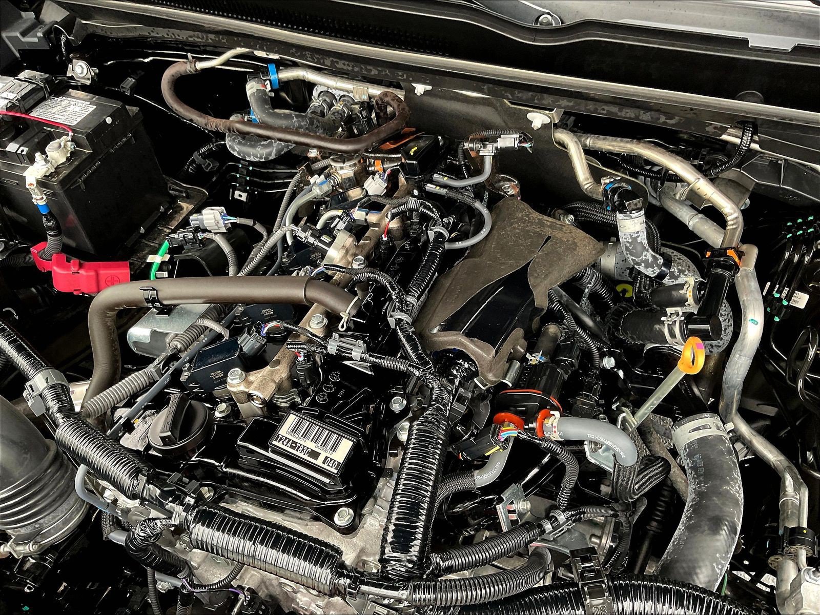 Used 2025 Toyota Tacoma SR5 AWD/4WD image 33