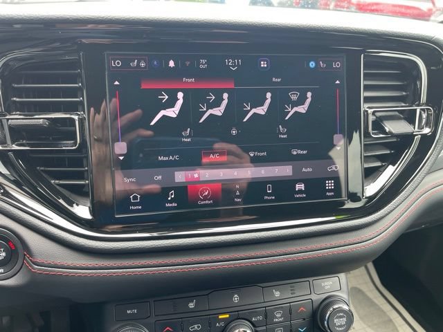 Used 2025 Dodge Durango GT AWD/4WD image 22