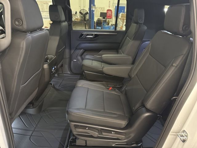New 2026 Chevrolet Suburban LT w/ Comfort Package AWD/4WD image 22