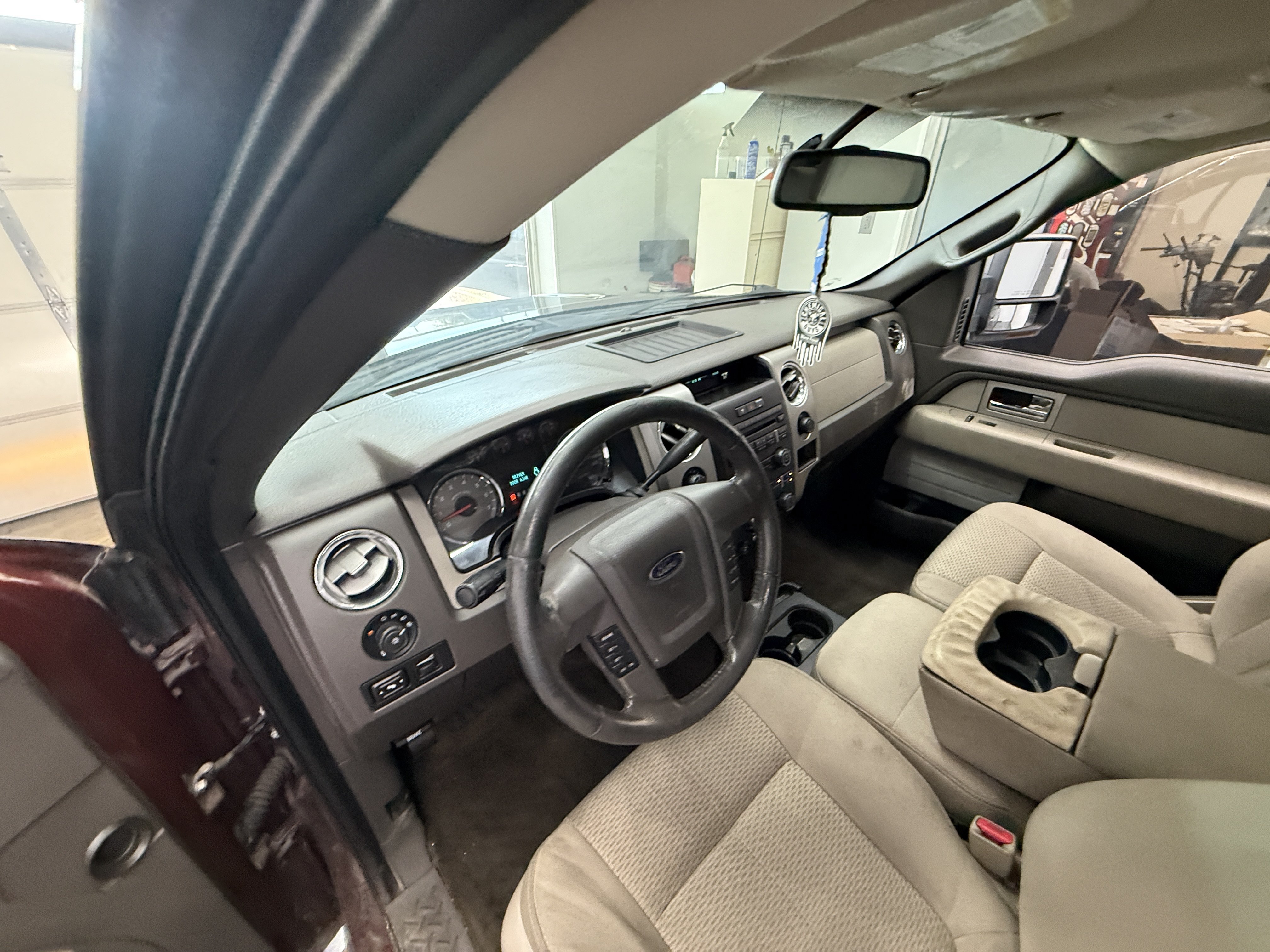 Used 2010 Ford F150 XLT AWD/4WD image 20