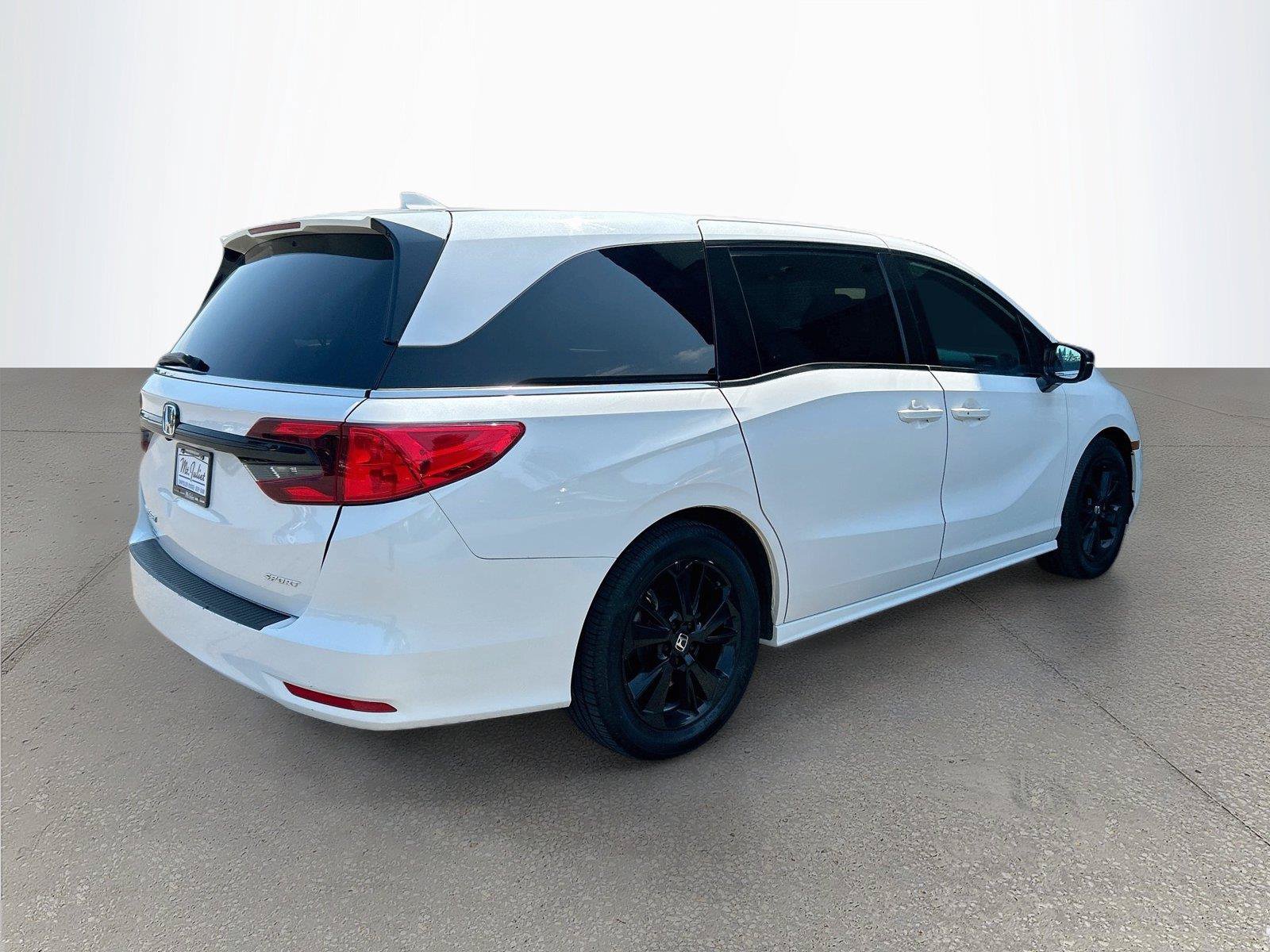 Used 2023 Honda Odyssey Sport image 4